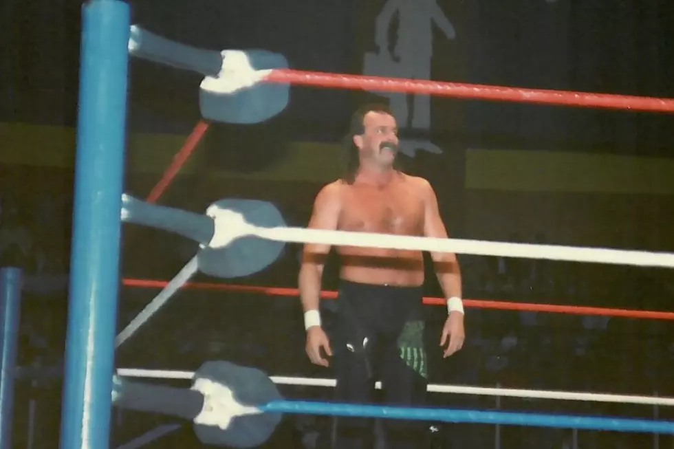 Check Out These Awesome Vintage Photos of a 1988 WWF Event in Utica