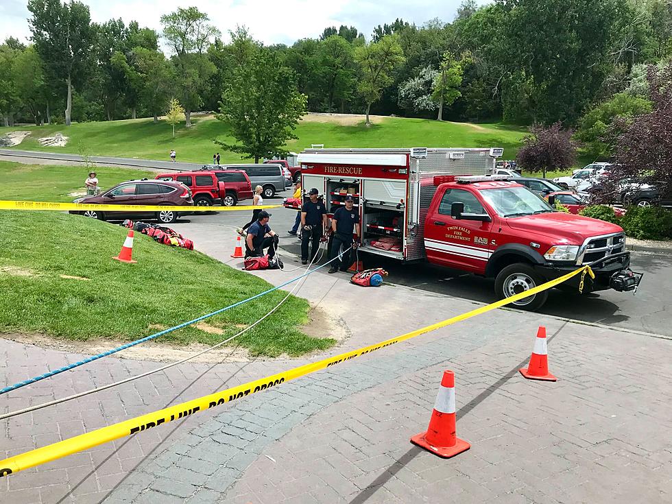 Twin Falls Fire Dept Saves Purse Lost Over Shoshone Falls Balcony