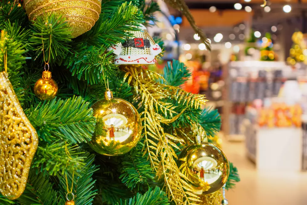 Quaker Bridge & Oxford Valley Malls Announce Santa’s Arrival