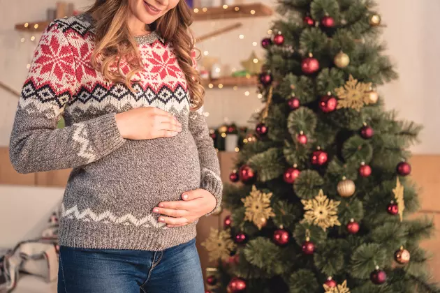 Four Tips to Survive Christmas When You&#8217;re Pregnant [SPONSORED]