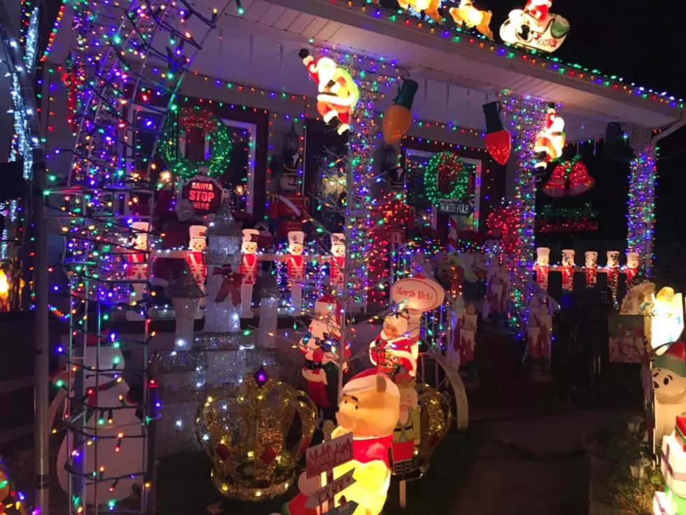 Help Chris Rollins Decide Which House Has the Best Christmas Lights in the Area