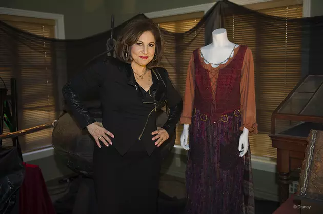 New Jersey Theater Is Hosting &#8216;Hocus Pocus&#8217; Screening &#038; Conversation with Star, Kathy Najimy