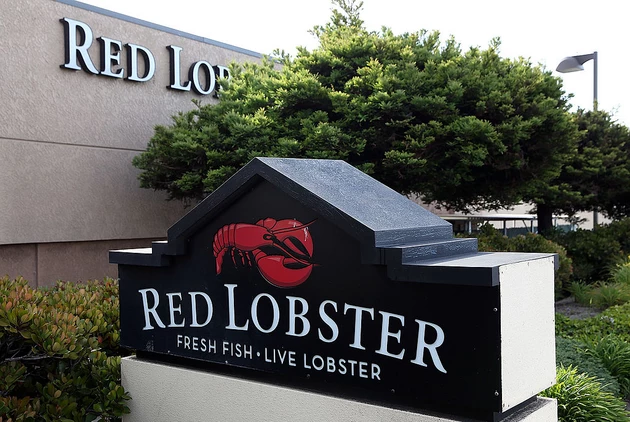Red Lobster Offering Cheddar Biscuits for Valentine&#8217;s Day