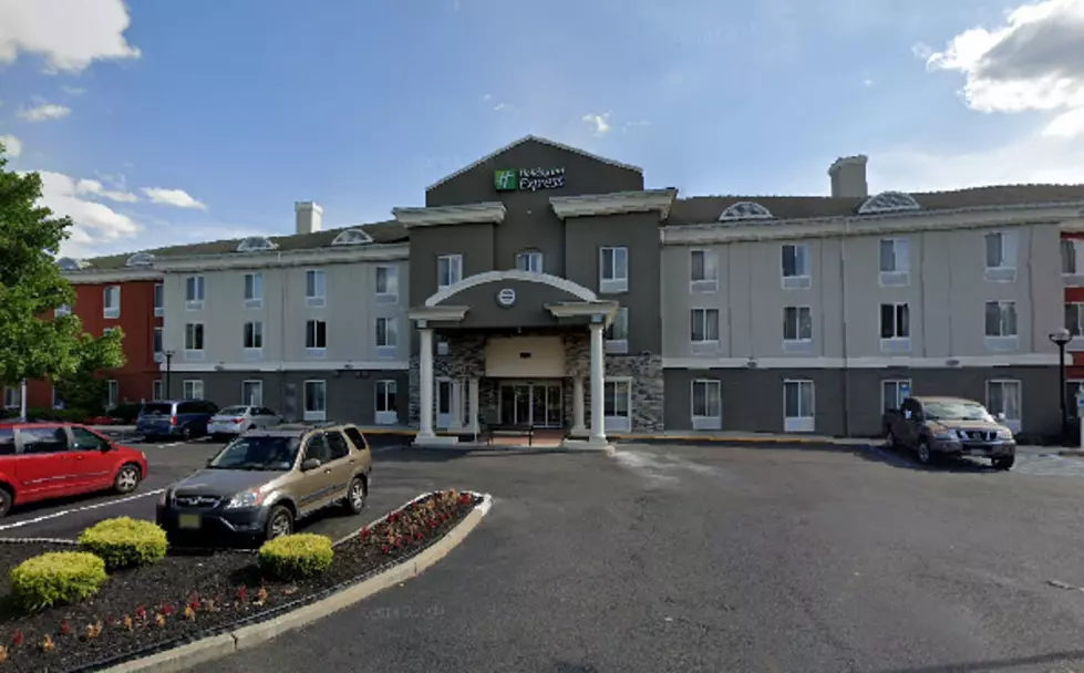 Holiday Inn Express Mt. Laurel Offering Discount to Healthcare Workers