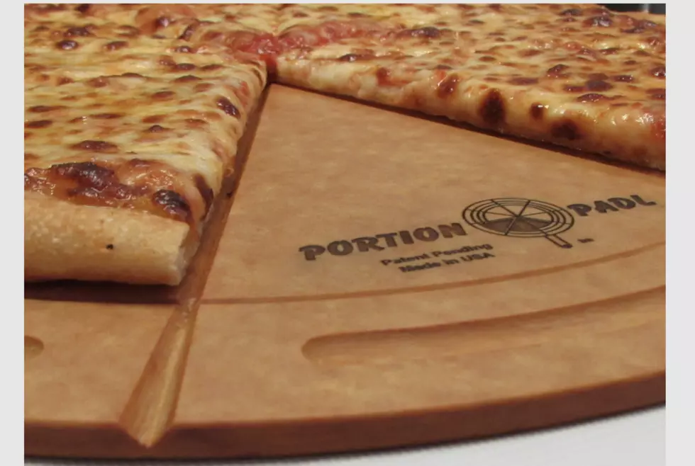 Pizza Board Makes it Possible to Share Slices Without Touching