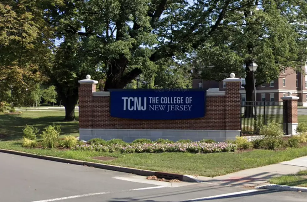 TCNJ Students Share Heart-Warming Messages With Professor During Zoom Class