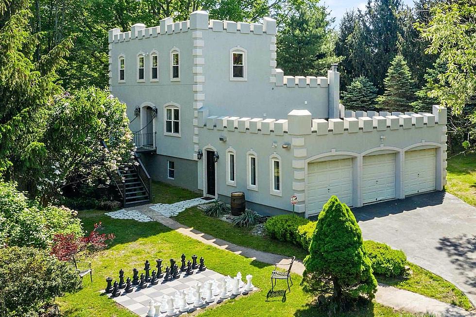 Check Out This Airbnb in The Poconos That Will Make You Feel Like Royalty