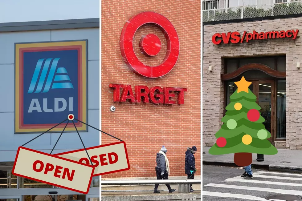 Last Minute Shopper? Here’s Which Stores Will Have Open Hours Christmas Eve/Christmas Day 2022
