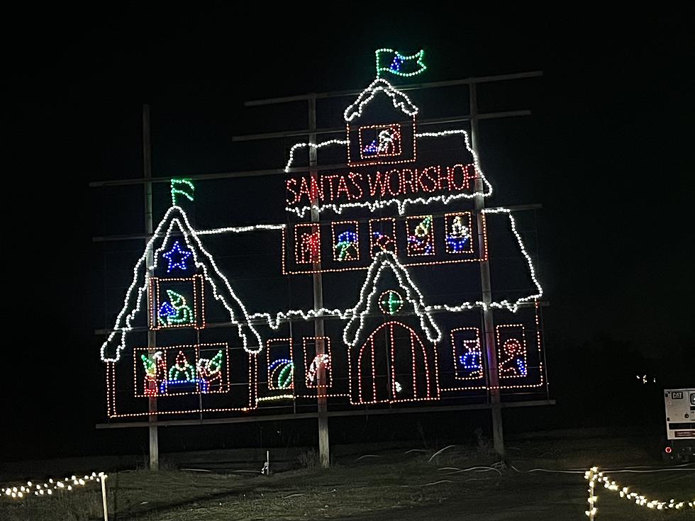 Flash Sale NOW on Holiday Light Show Passes at Shady Brook Farm in Yardley, PA