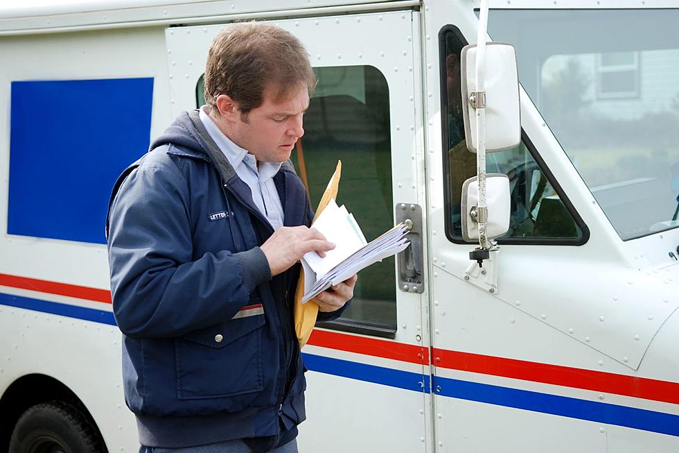 What USPS Workers Can Legally Accept As A Holiday Gift in NJ
