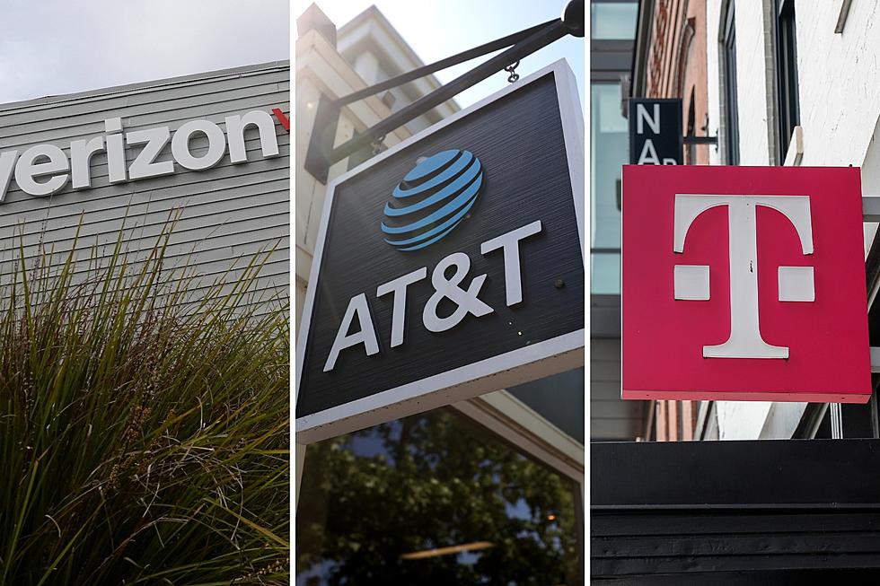 Cell Phone Outage Halts AT&T Service Nationwide; T-Mobile and Verizon Also Affected