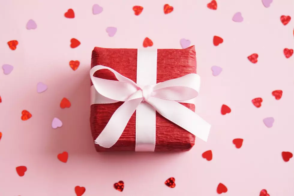 The Ultimate Valentine’s Day Jewelry and Watch Gift Guide