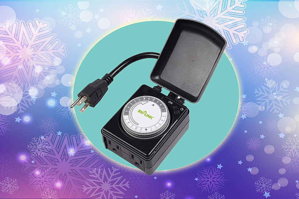 Automate Your Holiday Display With This Bestselling Outdoor Light Timer