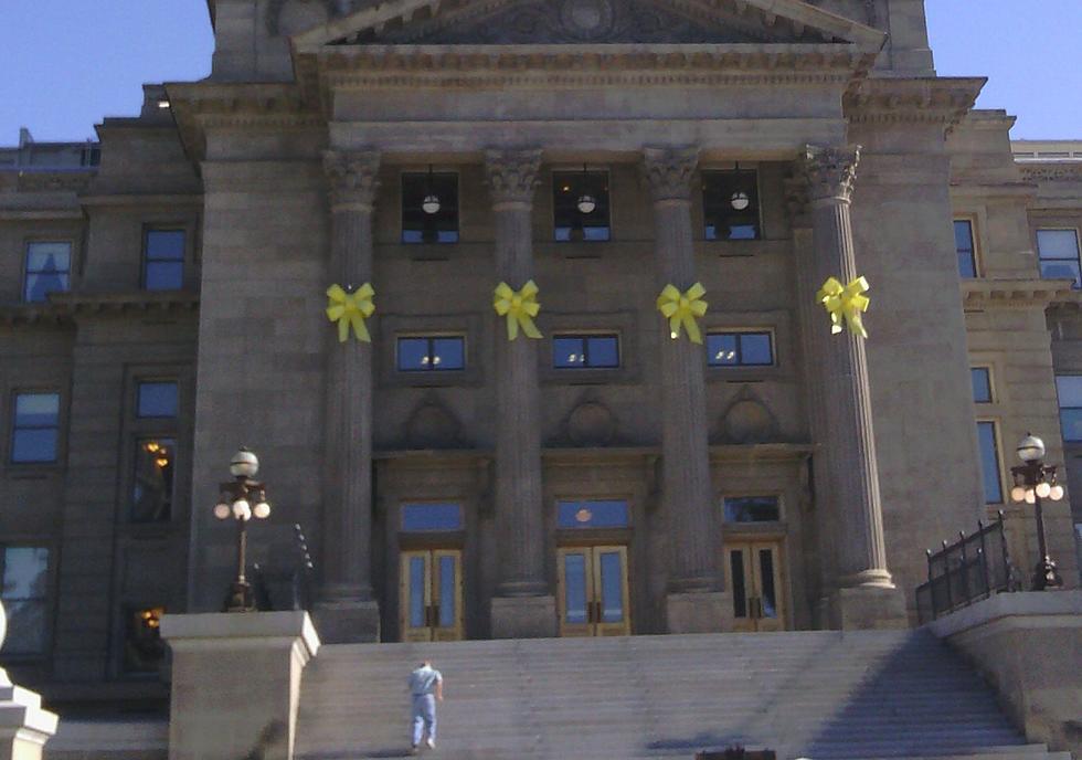 Yellow Ribbons Taken Down from Capitol, Move to Memorial
