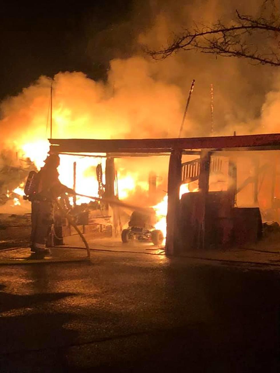 Fire Destroys Barn, Threatens Home in Burley