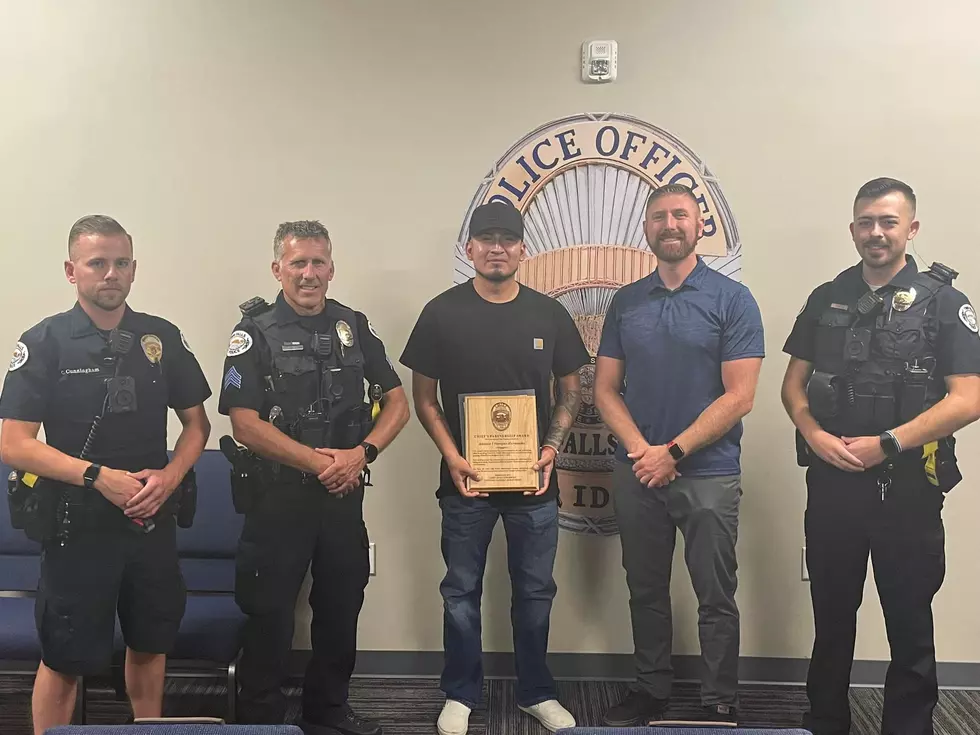 Twin Falls Police Recognize Citizen for Helping Save a Life