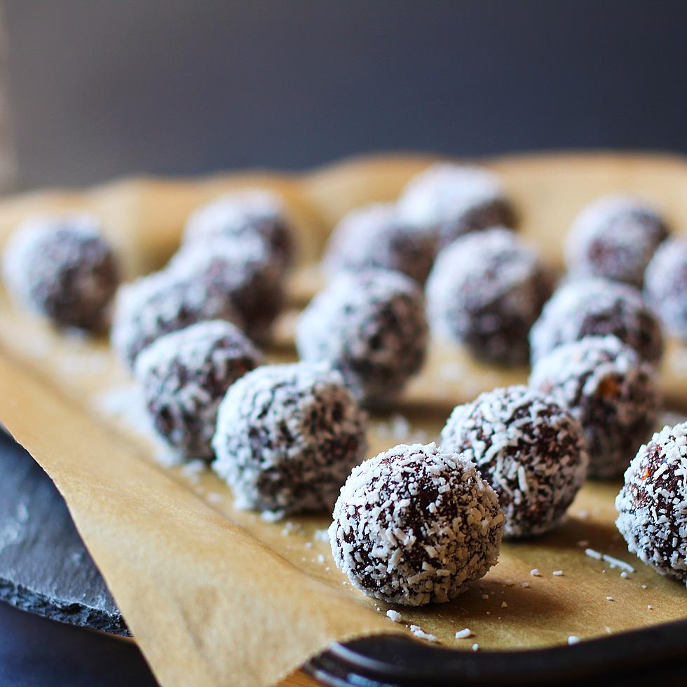 Chocolate Coconut Date Bliss Balls