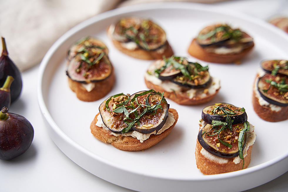 Fig &#038; “Goat Cheese&#8221; Crostini Appetizer for Under 20 Cents a Serving