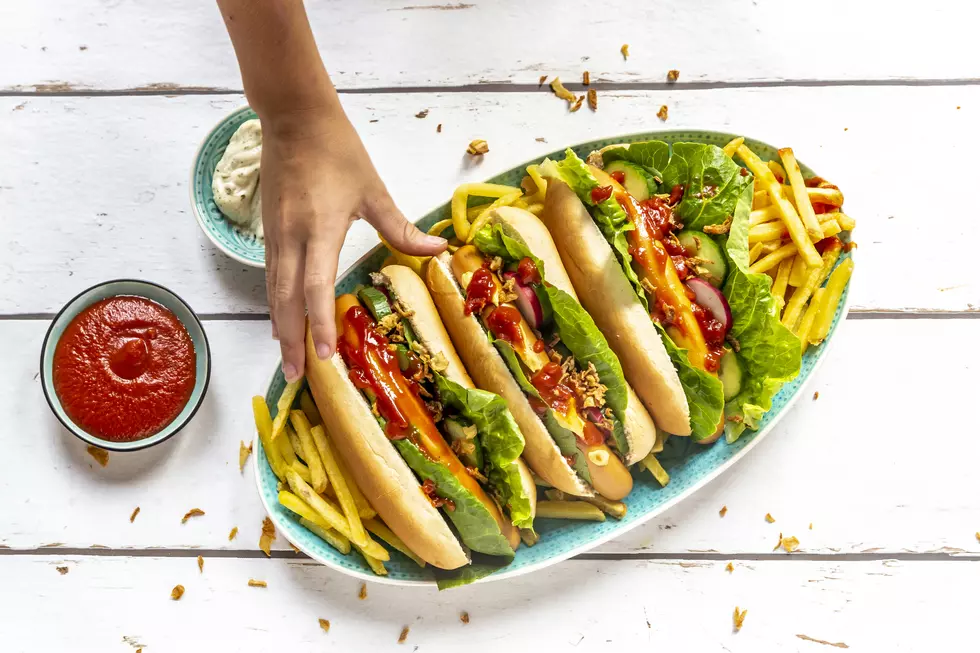 The Best Vegan Hot Dogs That Taste As Good As the Real Thing
