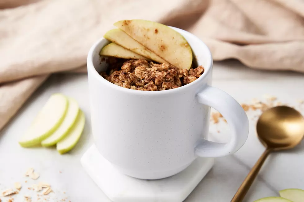 Easy Vegan Microwave (or Bake) Apple Crisp in a Mug, Ready in 3 Minutes