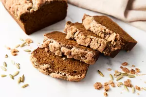 Easy Vegan Pumpkin Spice Bread With a Warm Streusel Topping