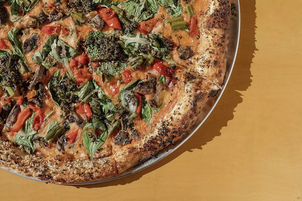 “I Took My Meat-Eating Friends Out for Vegan Pizza. Here’s What Happened”