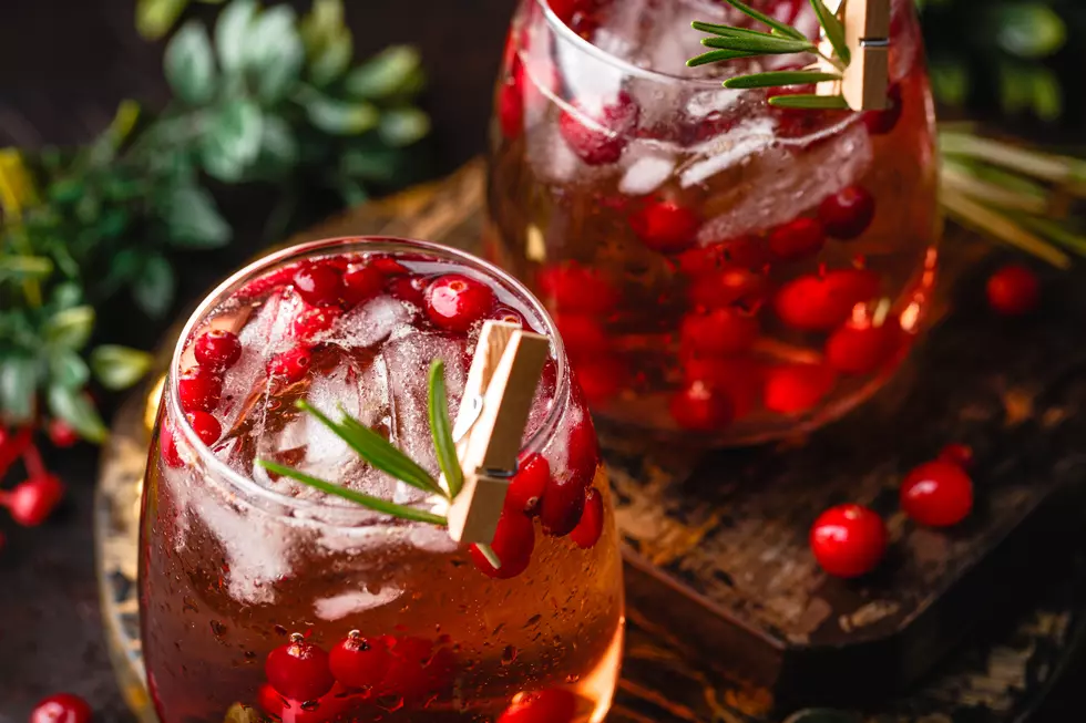 The 4 Healthiest Alcohol Choices to Drink This Holiday Season