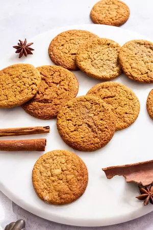 Chewy Vegan Molasses Ginger Cookies