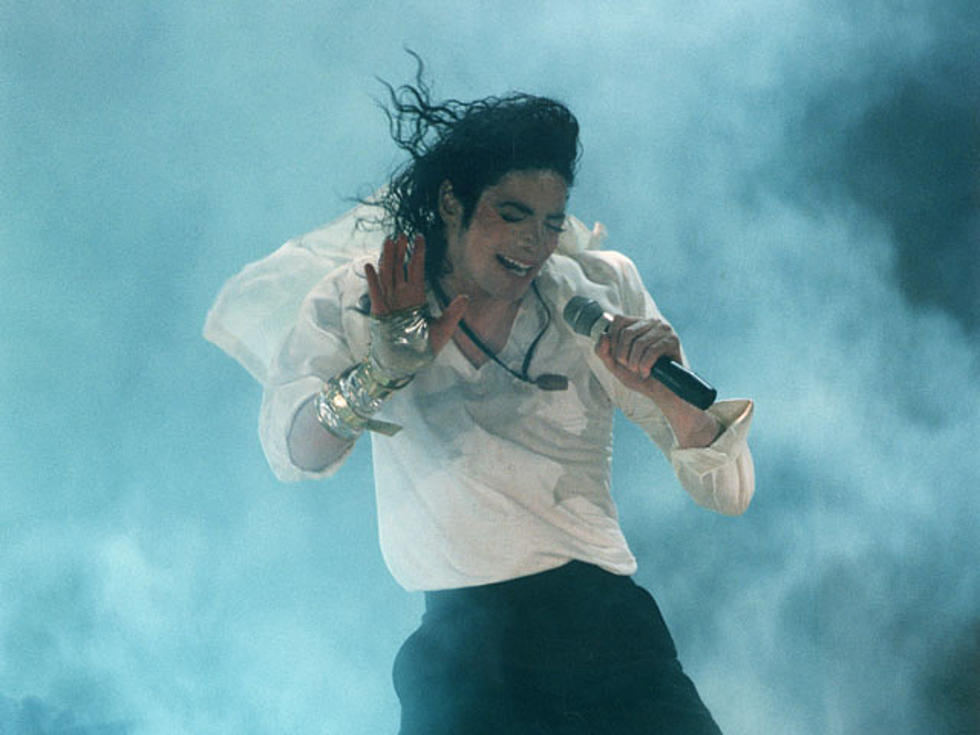Michael Jackson Is the Top-Earning Dead Celebrity of the Year [PICTURES]