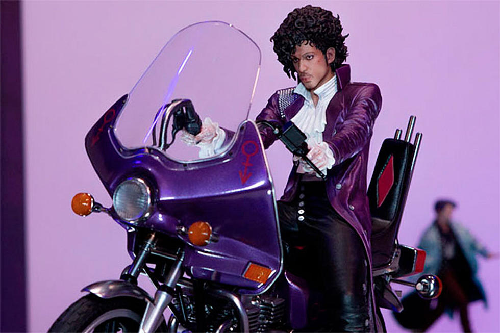 Prince ‘Purple Rain’ Collectible Statue Coming Soon