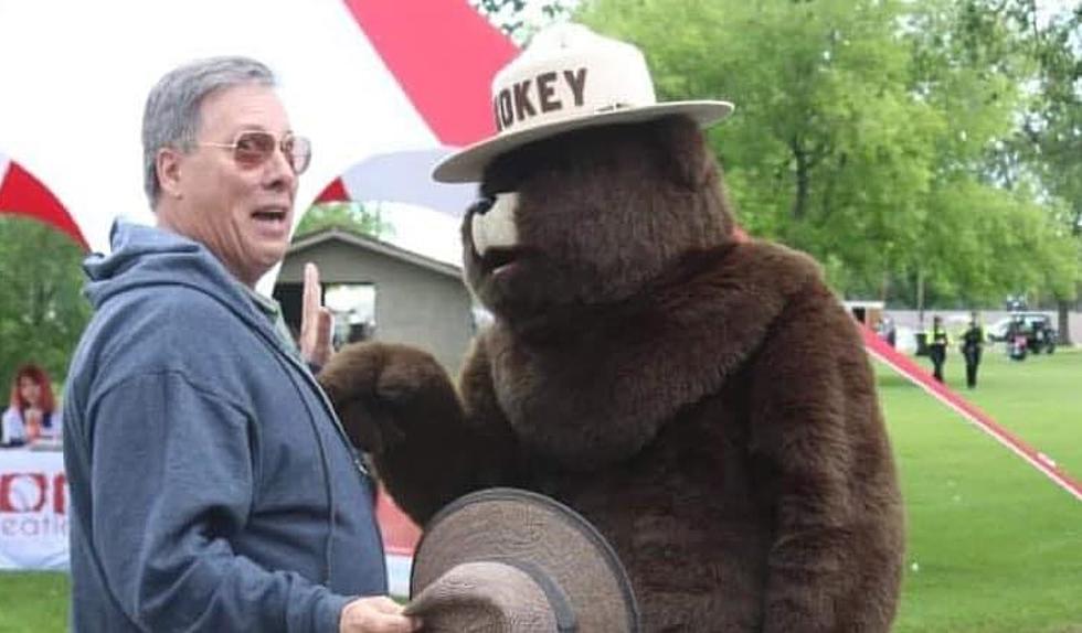 Talking Bear Yells At Yellowstone Tourist For Non-Consensual Hug