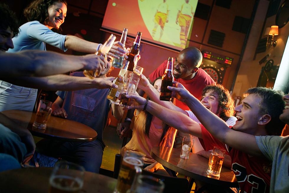 Which Tuscaloosa, Alabama Bar Would You Be Likely To See This Epic Moment?