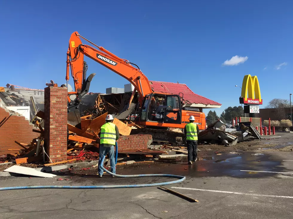 Video Of The Demolition Of McDonalds On Blue Lakes in Twin Falls