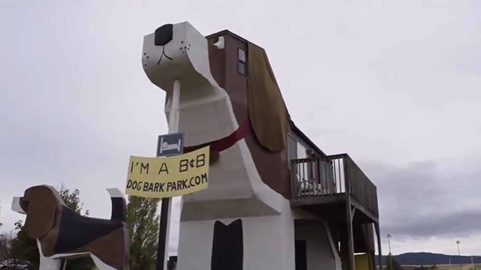 Only in Idaho Can You Sleep Inside of the World&#8217;s Largest Beagle