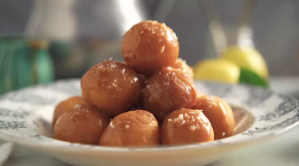 Idaho Shows You How To Make Potato Doughnuts With a Caramel Glaze (WATCH)