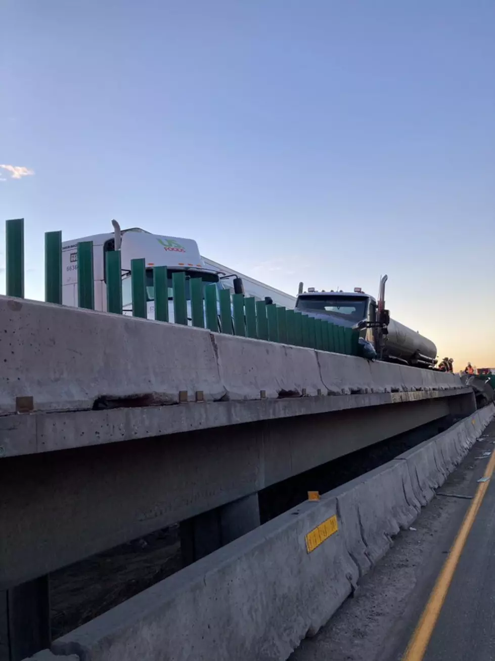 UPDATE: I-25 Reopens After Semi Crash