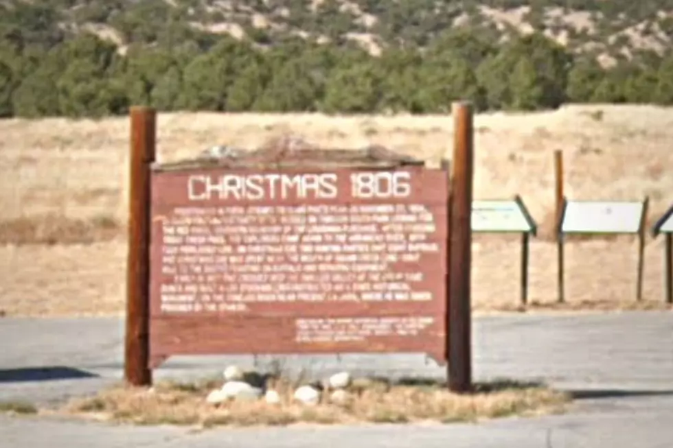 The Story Behind Colorado’s Wooden Christmas Sign