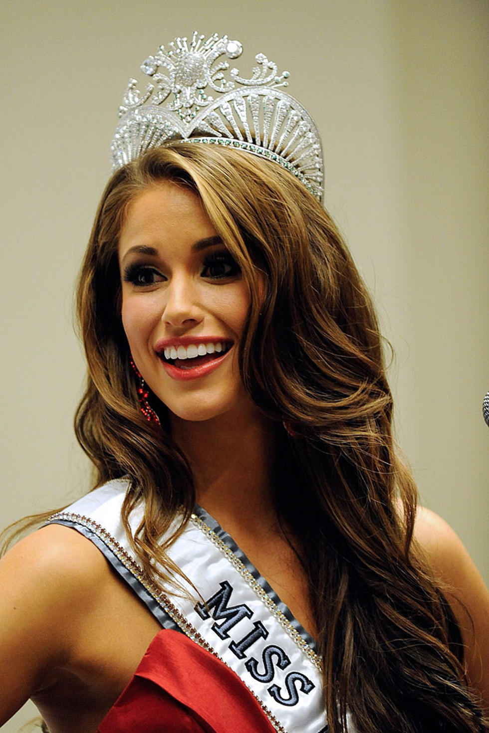 Miss Nevada NIA SANCHEZ is your new Miss USA
