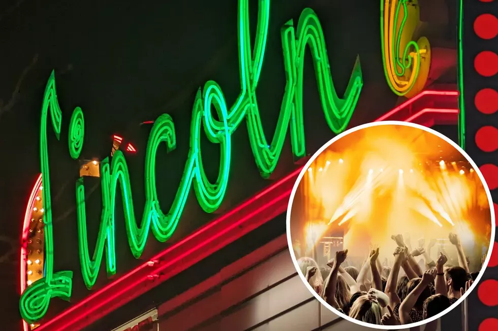 Have You Heard? The Lincoln is Bringing a Smash Hit Back in July!