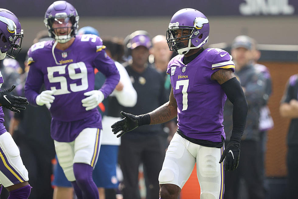 Vikings CB Peterson Injures Hamstring, Out At Least 3 Games