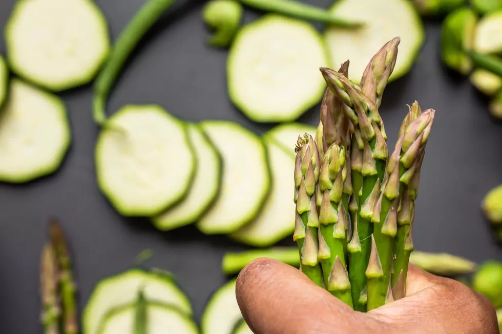 This Asparagus Scholarship is All About the Green for College