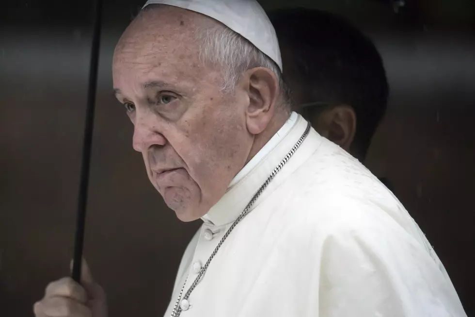 Pope Urges Solidarity on an Easter of Both Joy, Virus Sorrow