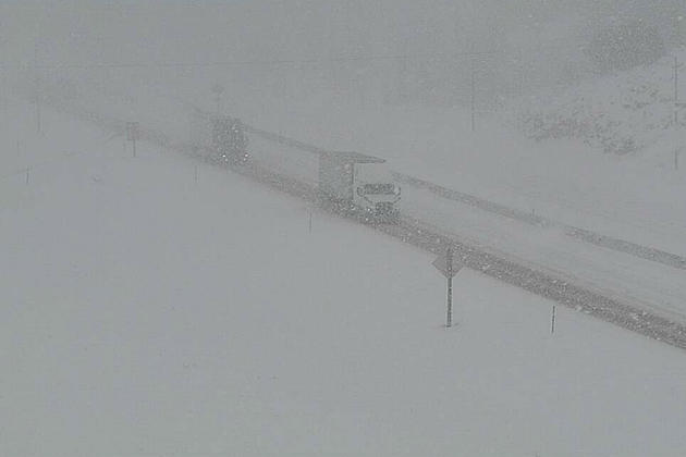 2-5 Inches of Snow, 65 MPH Gusts Possible on I-80 Summit
