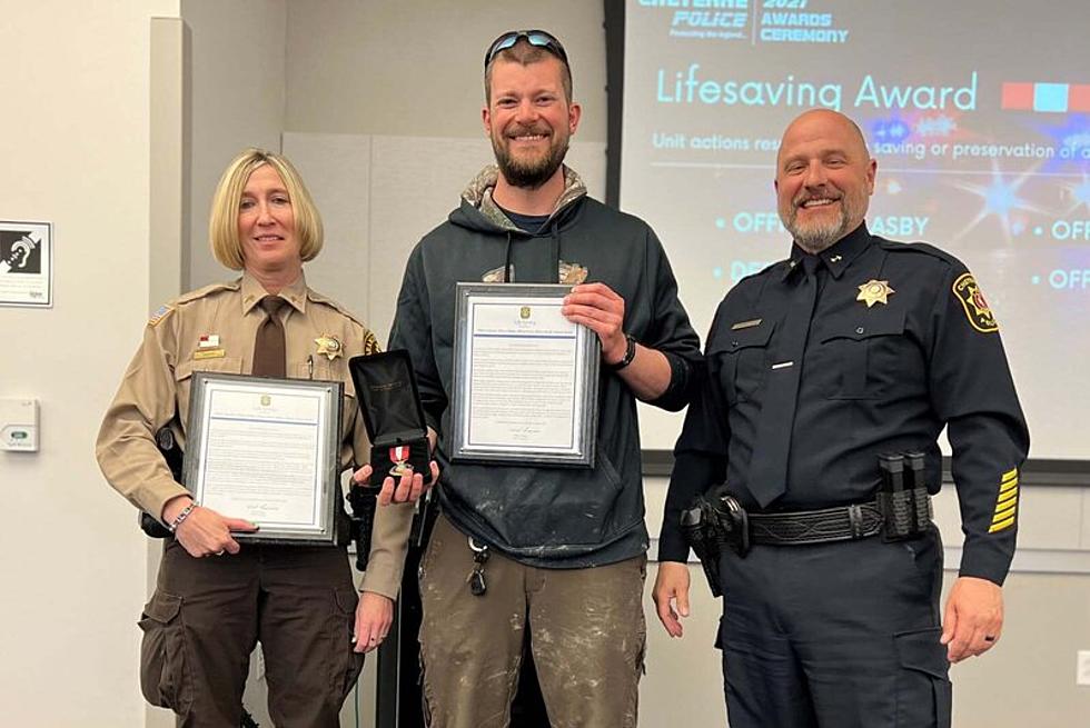 Laramie County Sheriff&#8217;s Deputy Recognized With Lifesaving Award