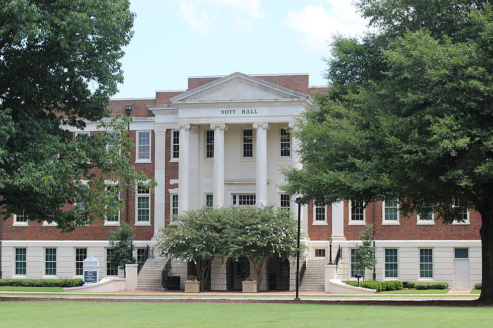 Board of Trustees Votes to Rename UA’s Nott Hall to Honors Hall