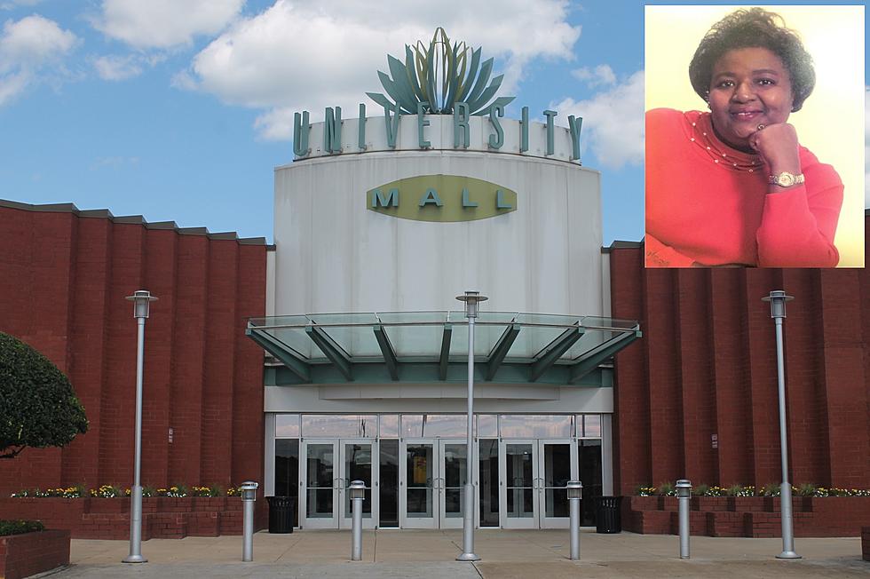Tuscaloosa, Alabama Woman Retires After 4 Decades in Sales at University Mall