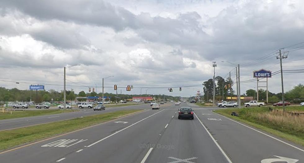 Overturned Vehicle Causes Delays on McFarland Boulevard in Northport, Alabama