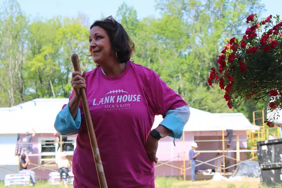 Terry Saban & Alabama Coaches’ Wives Landscape Habitat Tuscaloosa’s ‘LANK’ House