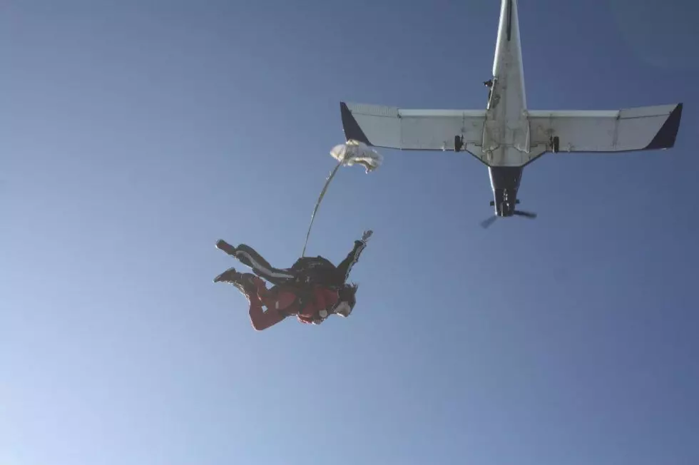 Pate Brings Tandem Skydiving to Tuscaloosa Airport this Weekend