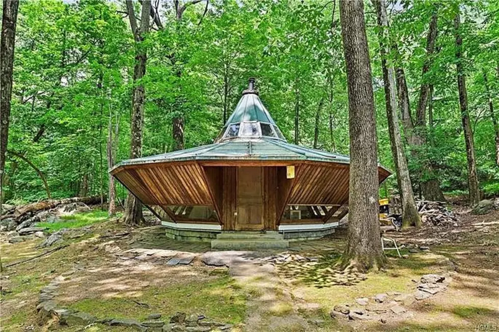 Actor Jackie Gleason Once Owned this ‘Spaceship House’ Deep in the New York Woods